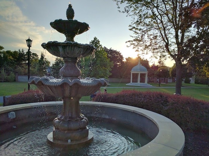 A tiered fountain in Great Neck, NY