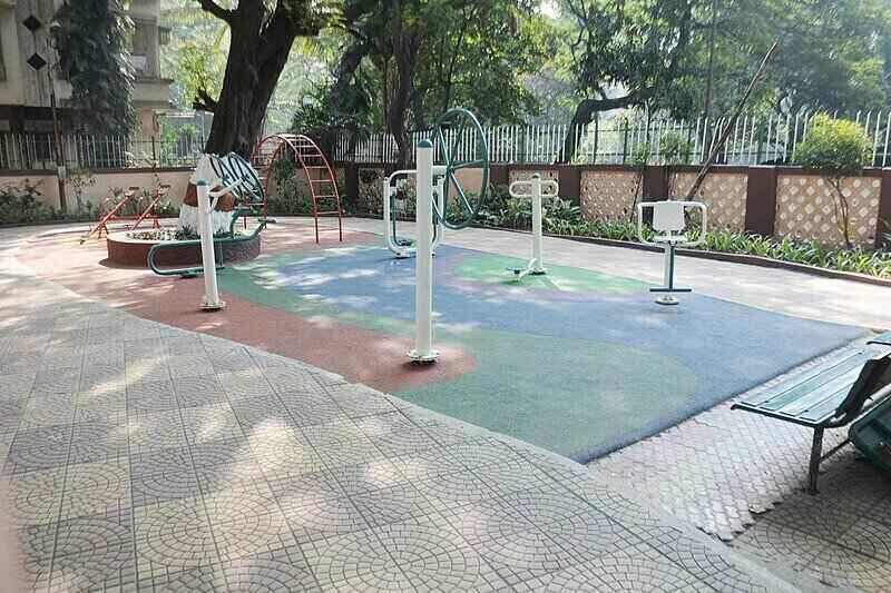 Rubber Tiles in play groud to protect children