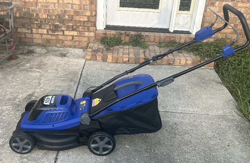 side view of Wild Badger Power WB40V18PLM 